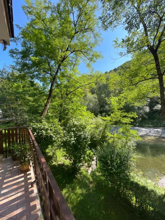 Okrepcevalnica Kurn'K Bed and Breakfast Cerkno Exterior foto